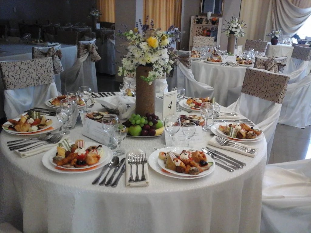 Masă festivă în sala Euro House